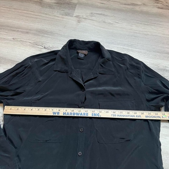 Black vintage silk Button-Up Shirt - Picture 3 of 5